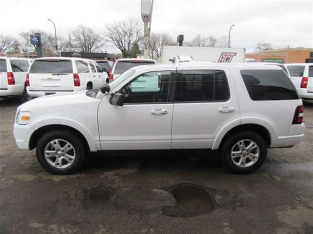 2010 Ford Explorer 4x4 XLT 4dr SUV